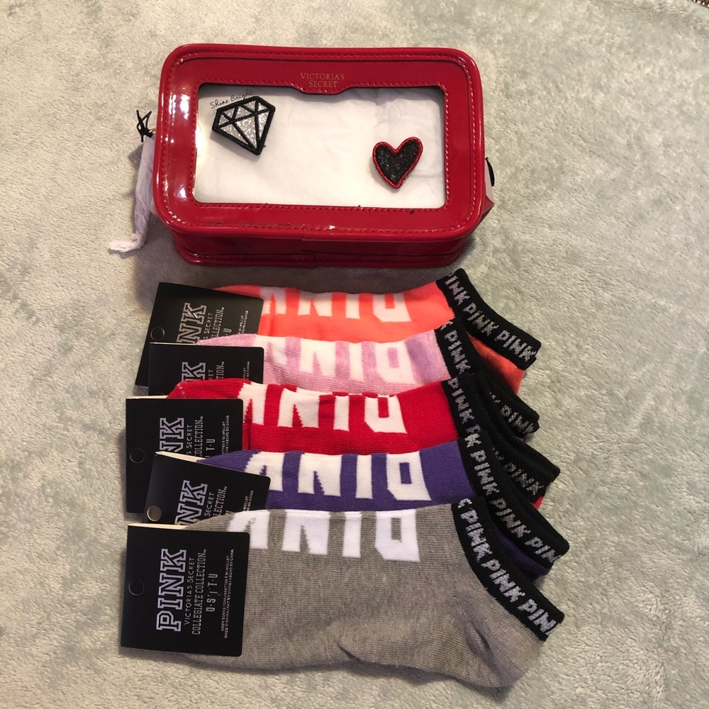 💕Pink VS 5 Pairs Socks & VS Cosmetic Bag💕💕